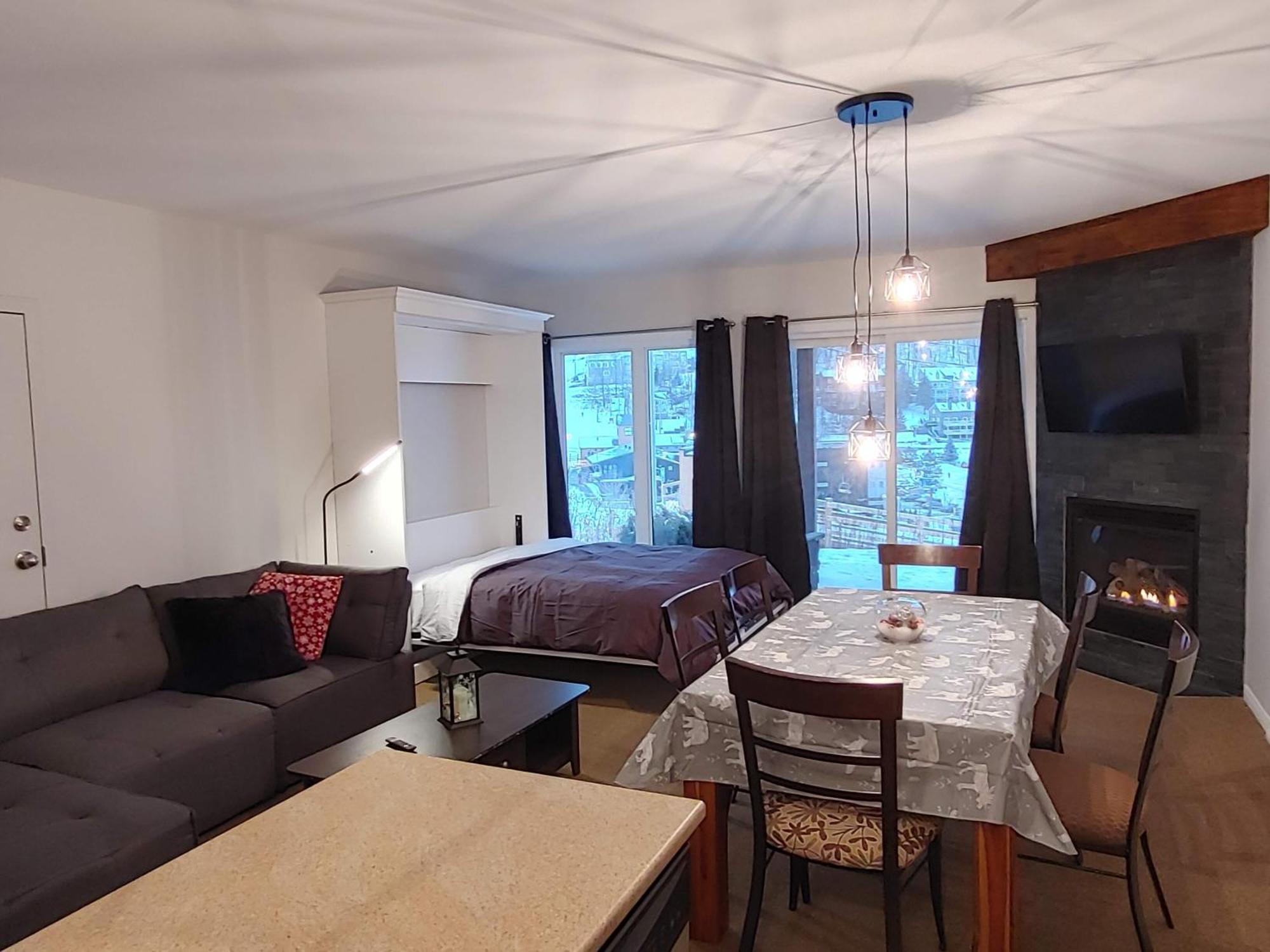 Au Pied Des Pentes Apartment Bromont Exterior photo